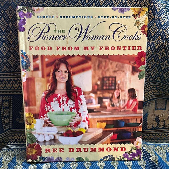Other - The Pioneer Woman Cooks: Food From My Frontier - Ree Drummond (Red, Green)